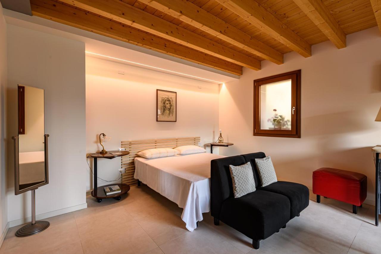 In Riva Al Lago Di Iseo Dependance Primo Piano Marone Luaran gambar