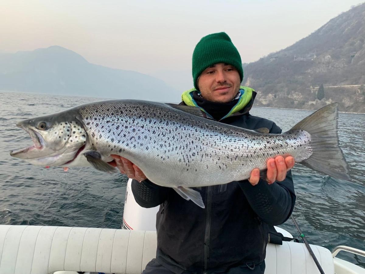 In Riva Al Lago Di Iseo Dependance Primo Piano Marone Luaran gambar